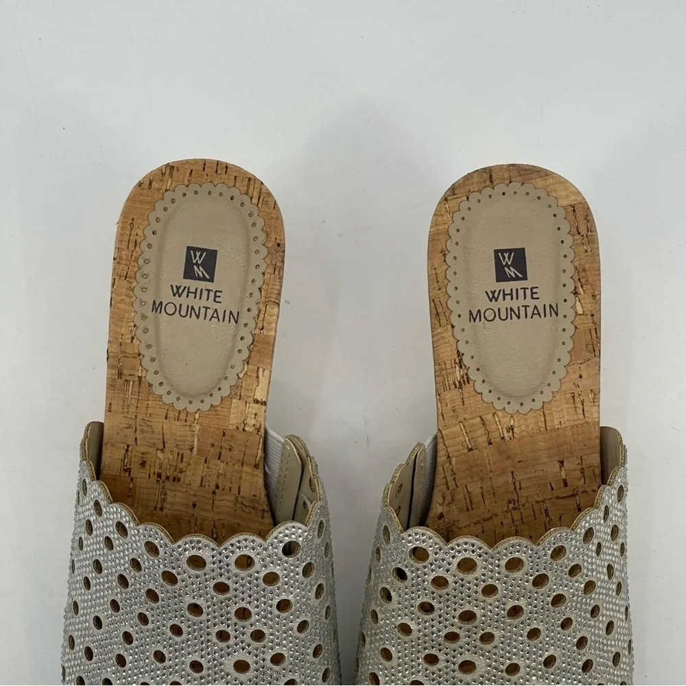 WHITE MOUNTAIN OPEN BACK WOMENS WEDGE. SILVER STRAP. SIZE 8.5M